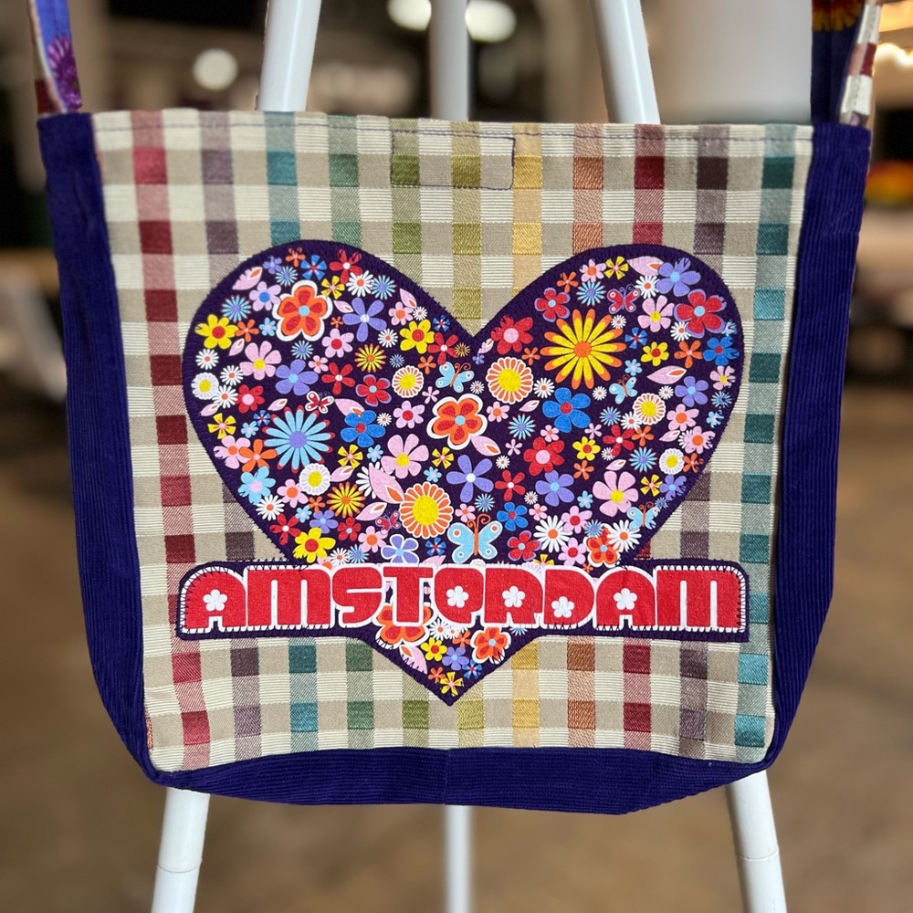 Amsterdam tshirt crossbody bag